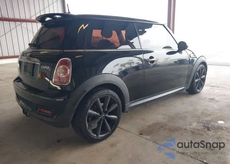 2012 Mini Cooper S z USA, uszkodzony, nr VIN WMWSV3C58CTY29479